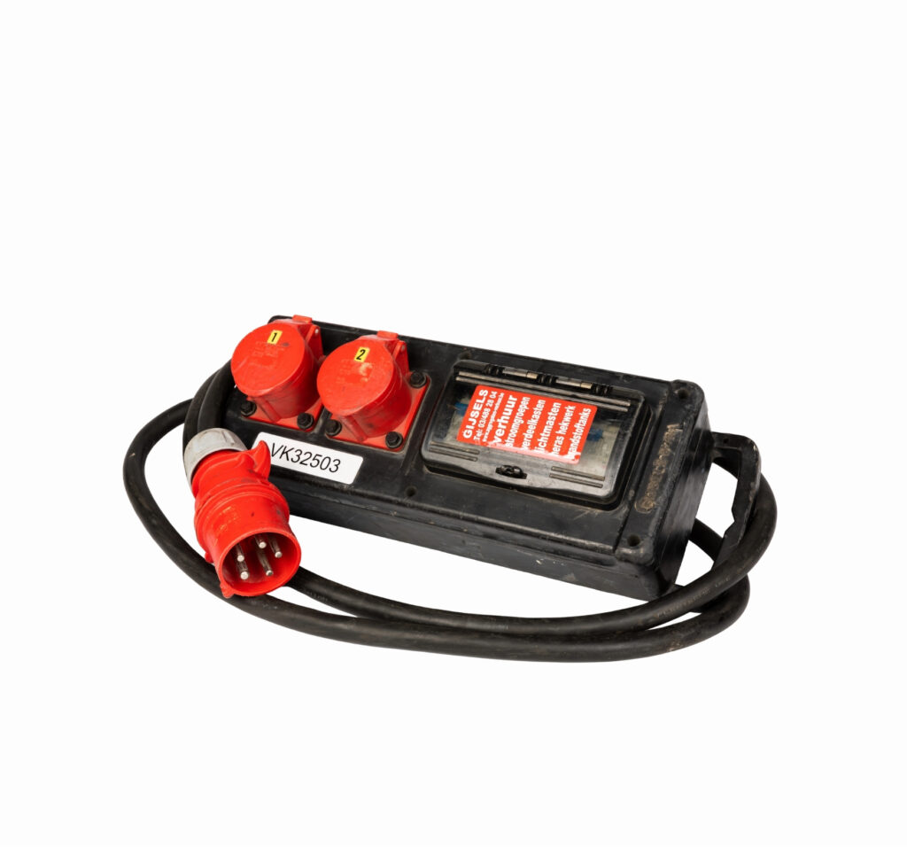 Splitterkast 32A (2 x 16A + zekering)